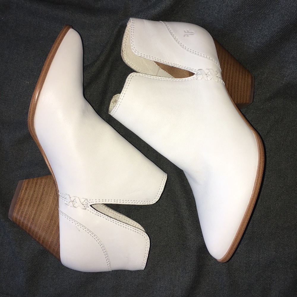 Frye - Picture 6 of 8
